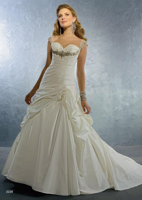SALE - Last Chance Bridal Gowns! Alfred Angelo 2229 Prom & Homecoming | Breeze Boutique | BreezeProm.com