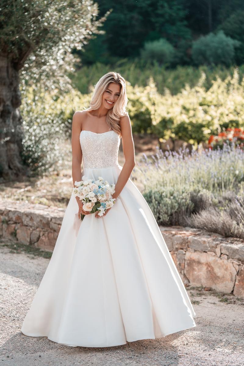 Allure Bridals A1307