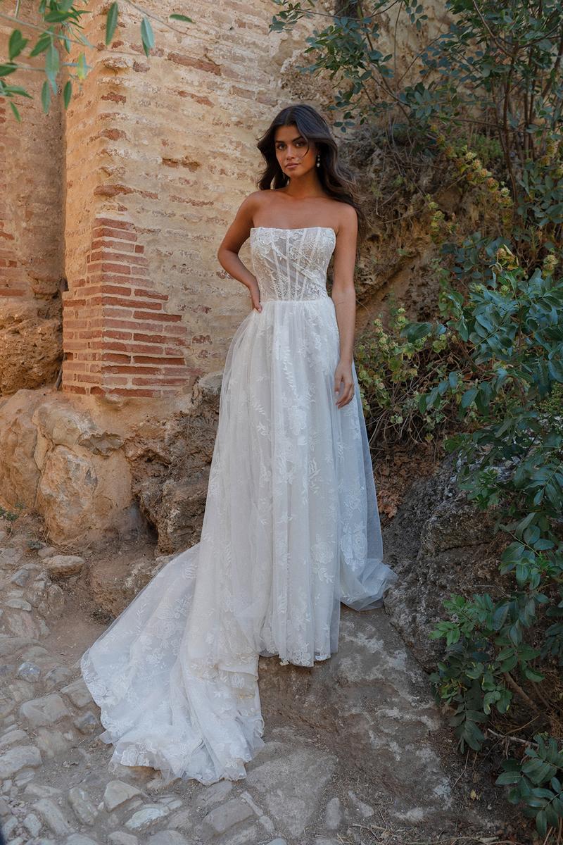 Wilderly Bride by Allure F372