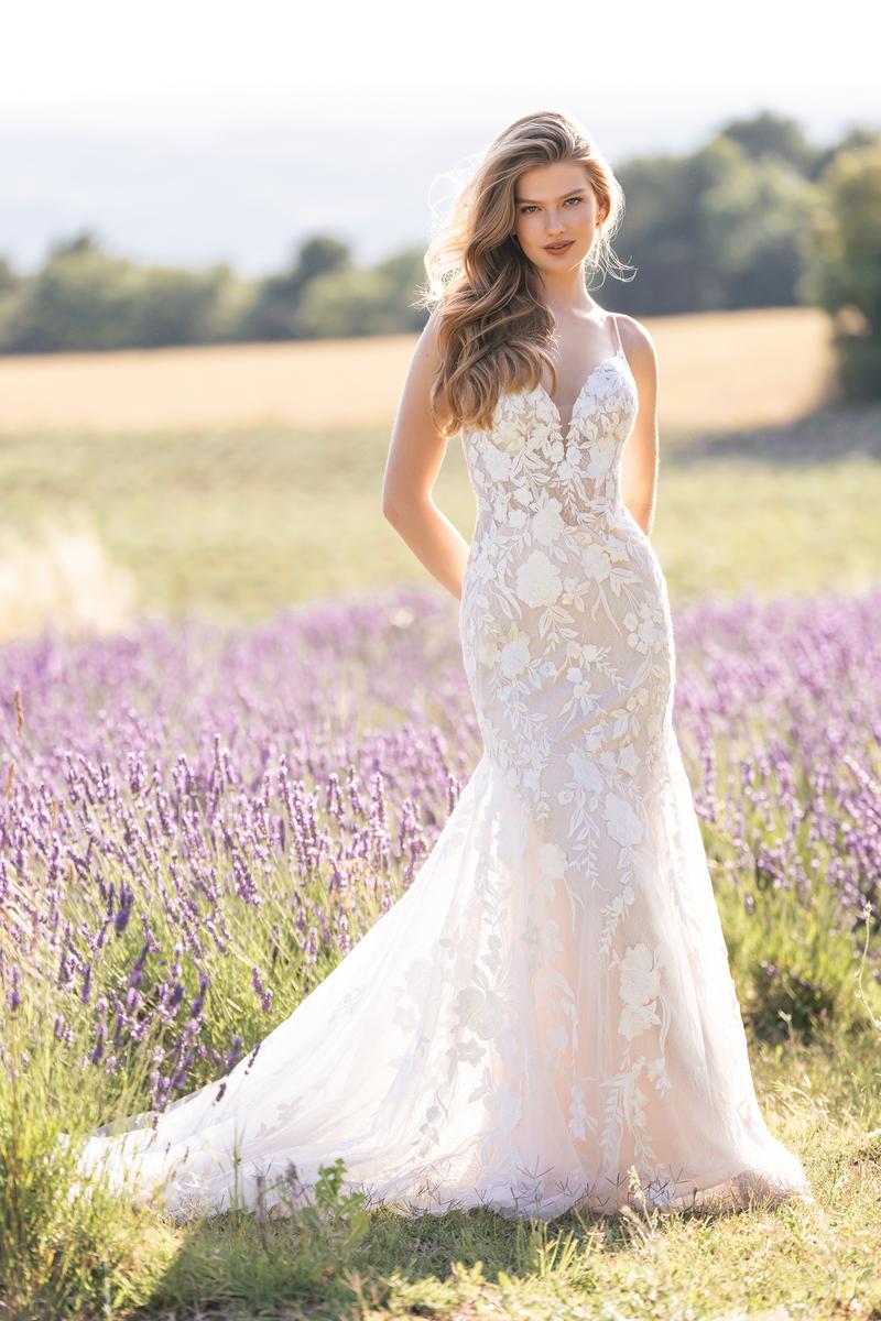 Allure Bridals Romance R3806