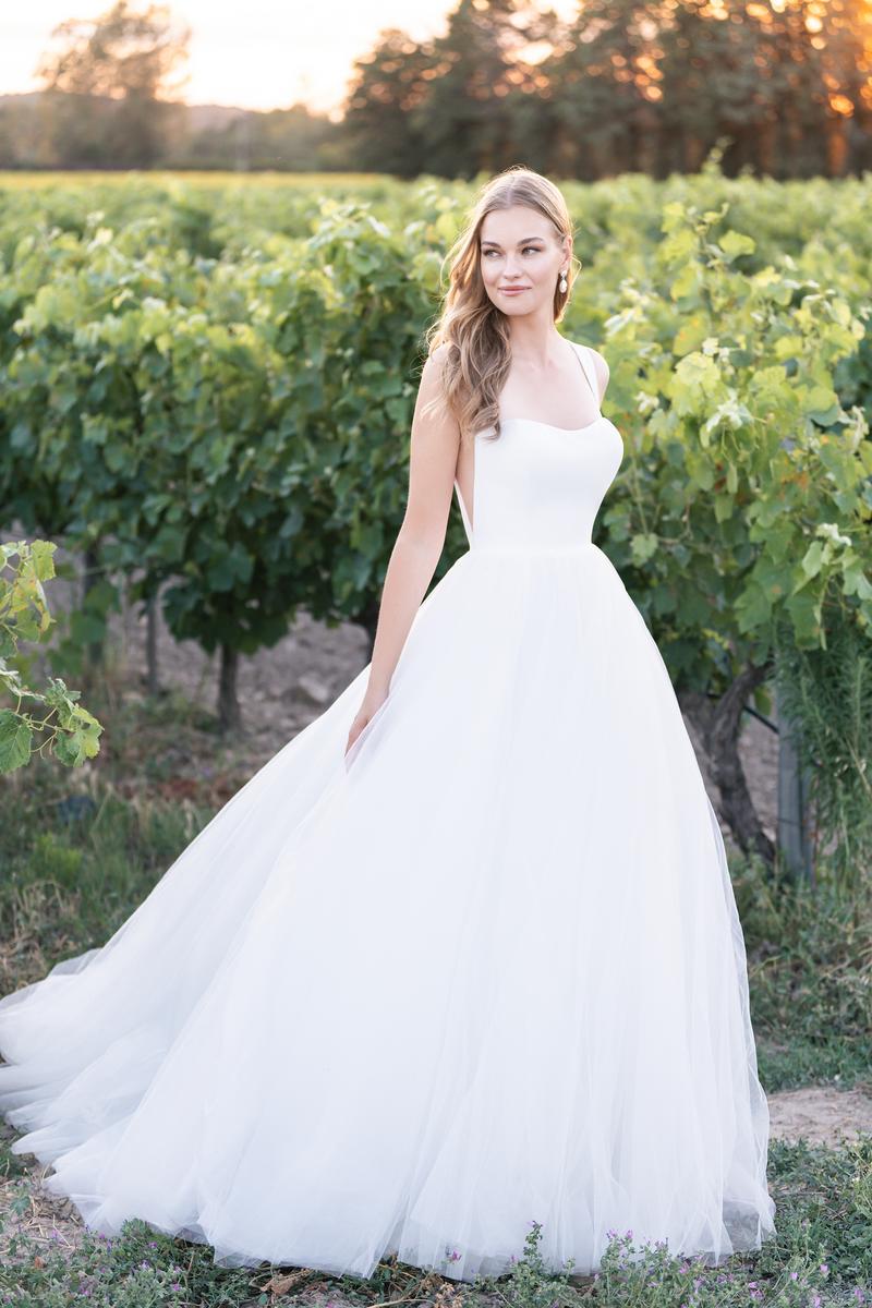 Allure Bridals Romance R3807