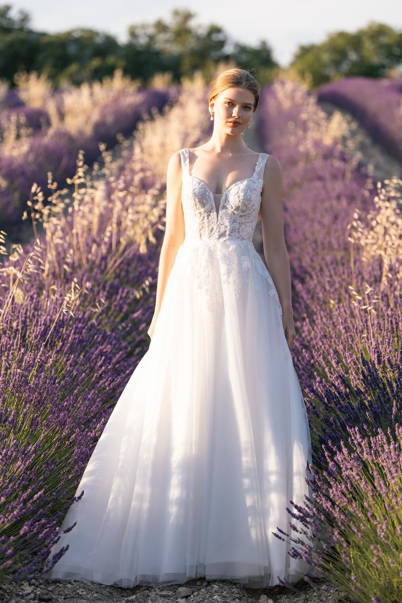 Allure Bridals Romance R3810