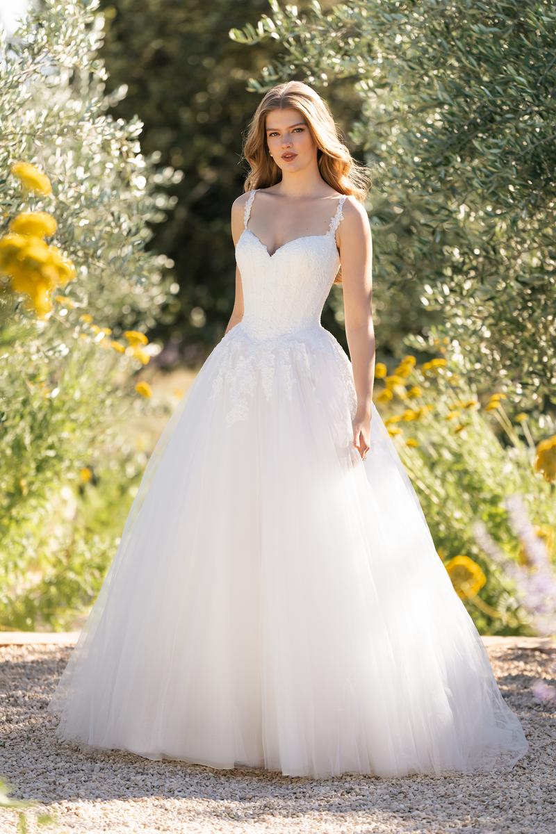 Allure Bridals Romance R3815