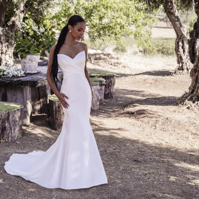 Romance Bridal by Allure R3608