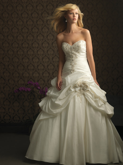Allure Bridal Collection 8752