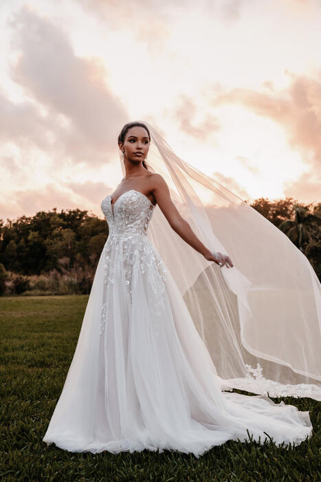 Allure Bridal 9852