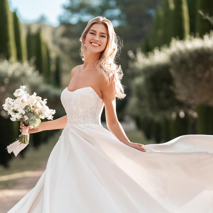 Allure Bridal A1307