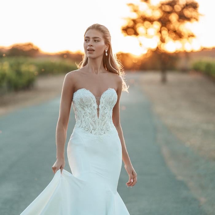 Allure Bridal A1319