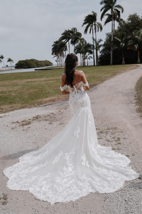 Allure Couture Bridal C623