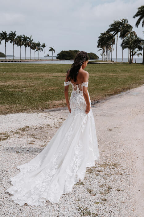 Allure Couture Bridal C623