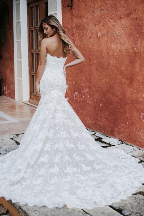 Allure Couture Bridal C652