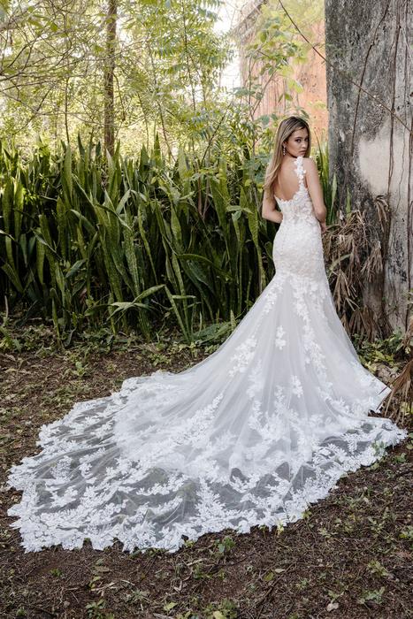 Allure Couture Bridal C657