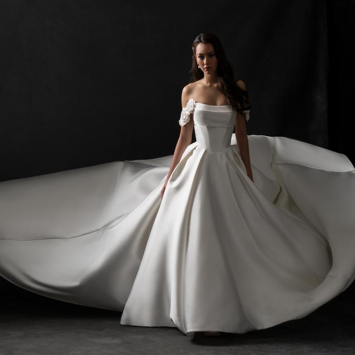 Allure Couture Bridal C762