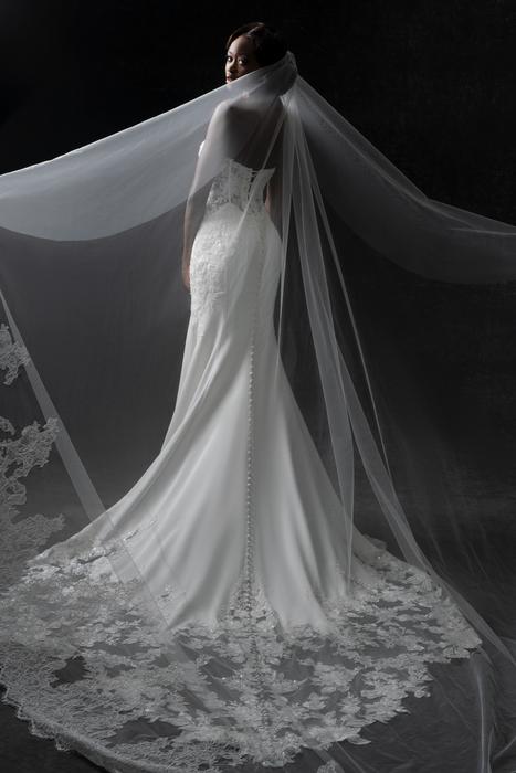 Allure Couture Bridal C770