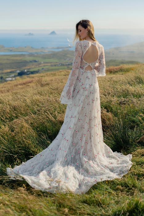 Wilderly Bride F293