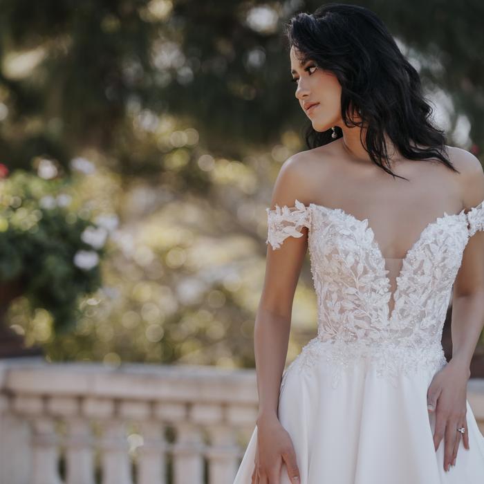 Romance Bridal by Allure R3660