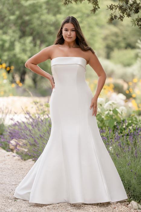 Allure Women's Bridal Collection W527