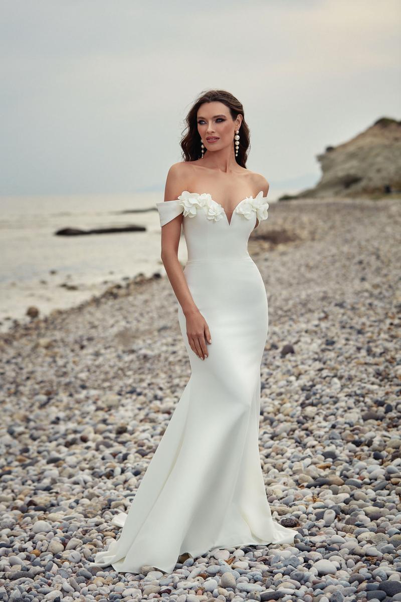 Alyce  Wedding Dresses 7062