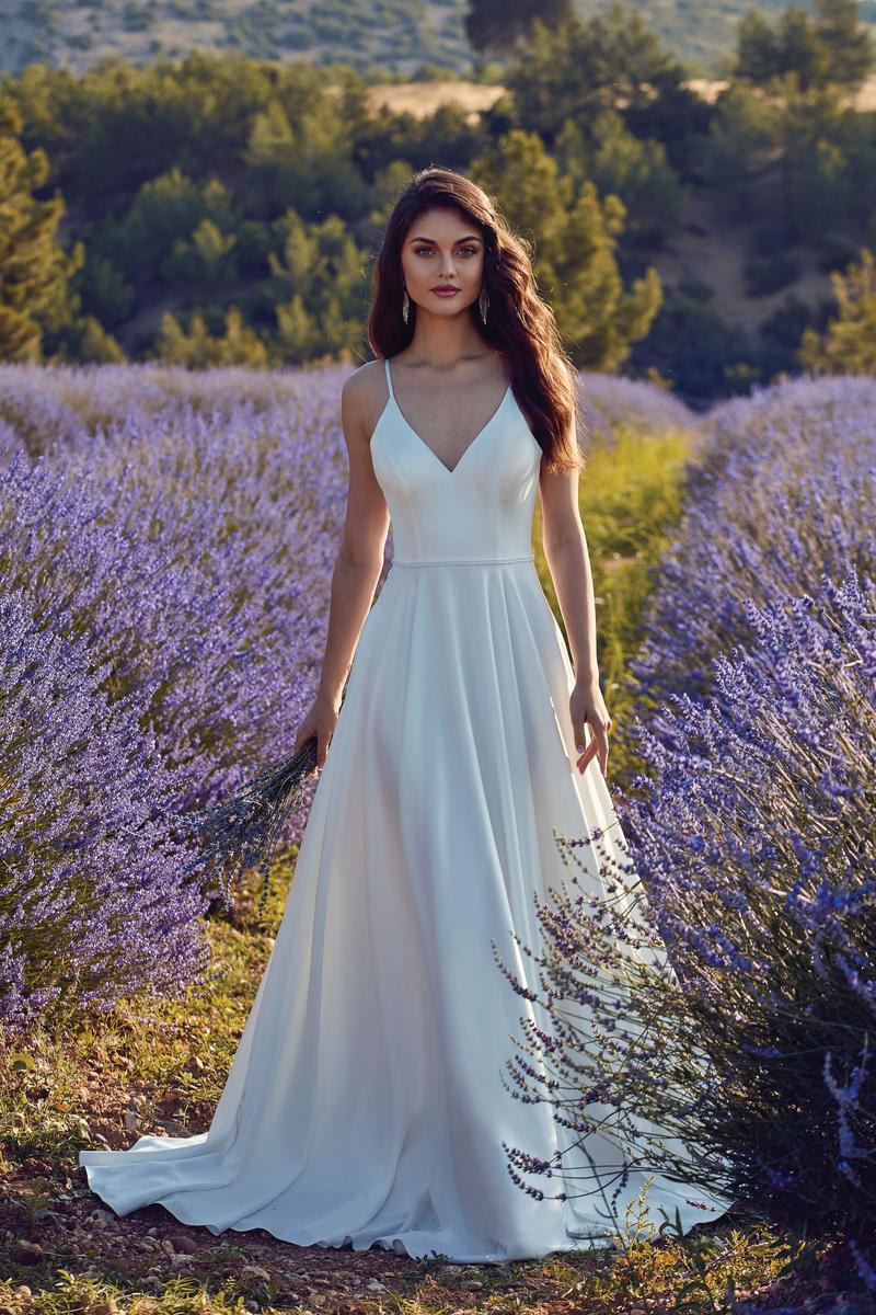 Alyce  Wedding Dresses 7089