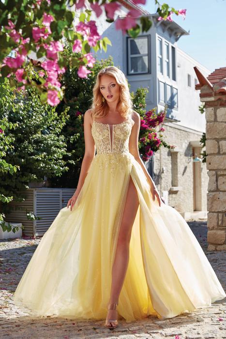 Alyce Paris Prom 61513