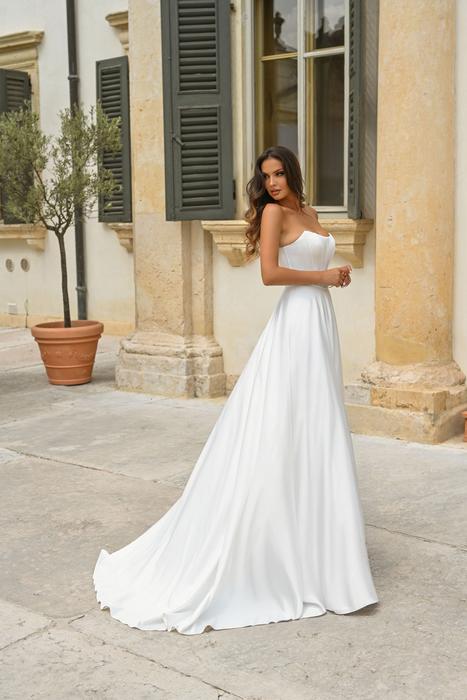 Alyce Wedding Dresses 7110