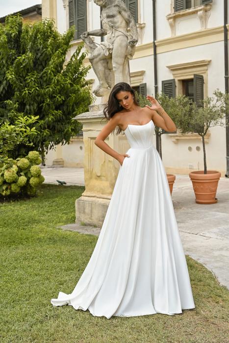 Alyce Wedding Dresses 7110