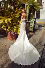 LA23115 Ivory back