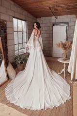 LP2126 Ivory with Skin Illusion back