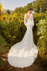 LP2207 Ivory back