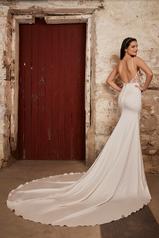 LP2242 Ivory With Skin Illusion back