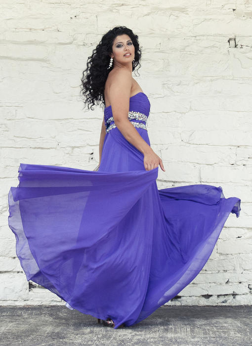 ANGELA & ALISON Plus Size Prom 21091W