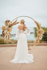 BL382-2 Ivory/Nude/Ivory back