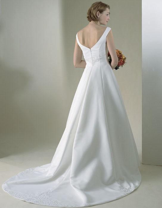 Casablanca Bridal 1606