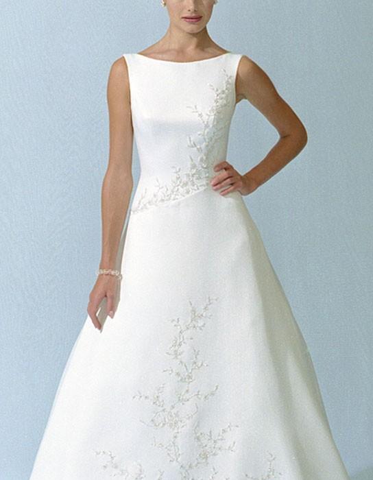 Casablanca Bridal 1616