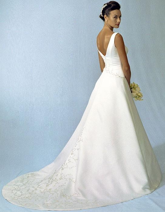 Casablanca Bridal 1616