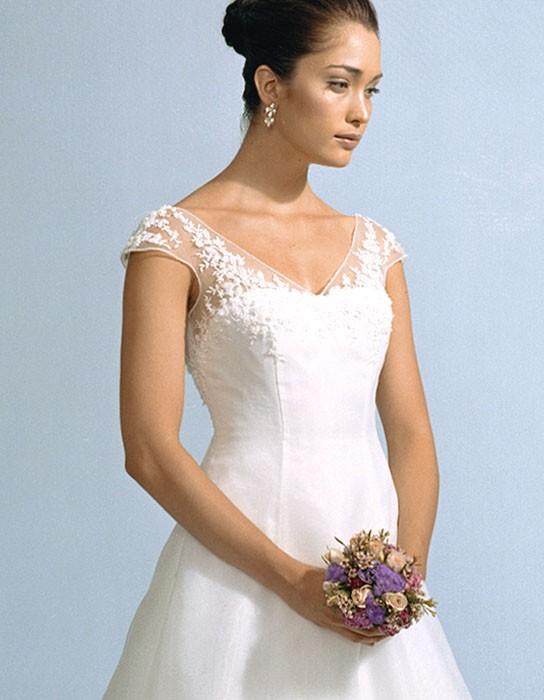 Casablanca Bridal 1635