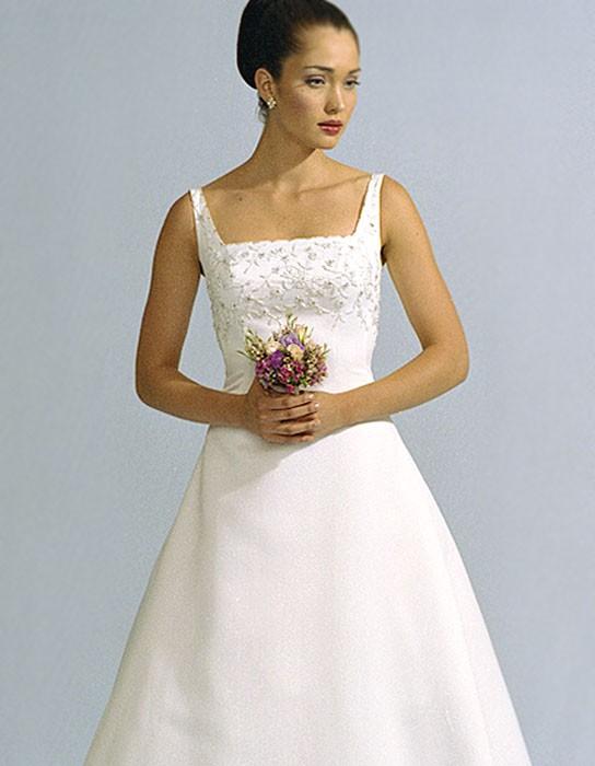 Casablanca Bridal 1646