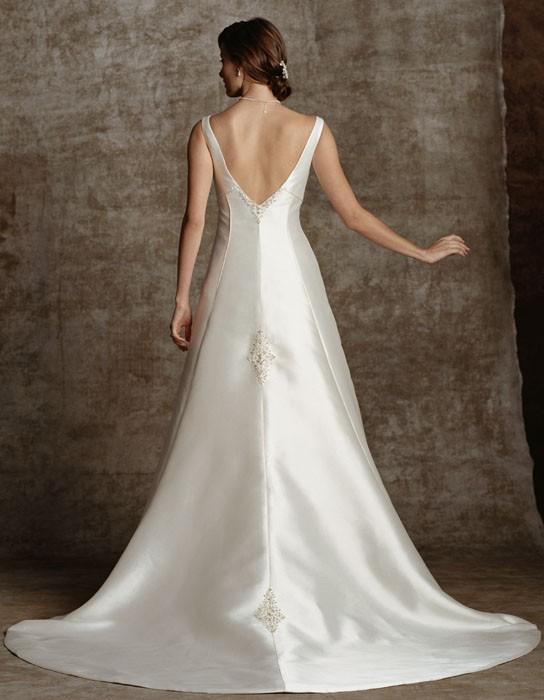 Casablanca Bridal 1655