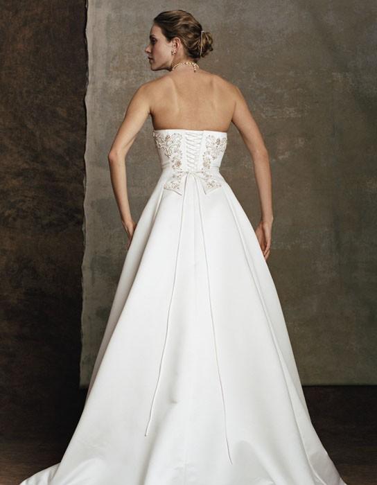 Casablanca Bridal 1663