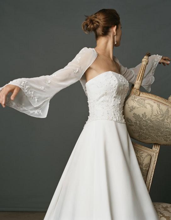 Casablanca Bridal 1689