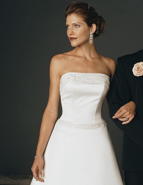 Casablanca Bridal 1694