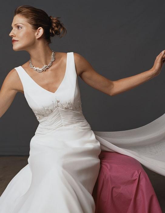 Casablanca Bridal 1702