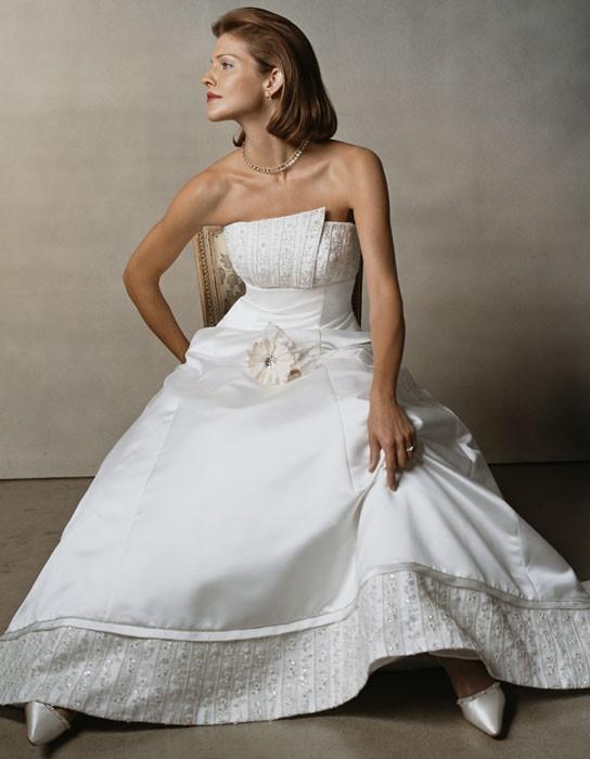 Casablanca Bridal 1703