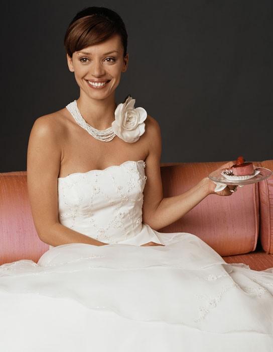 Casablanca Bridal 1706