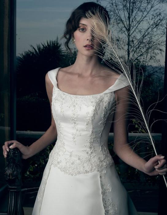 Casablanca Bridal 1737