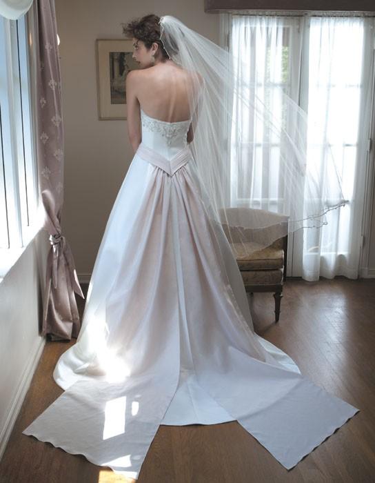 Casablanca Bridal 1777