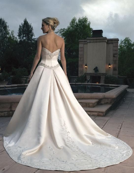 Casablanca Bridal 1802