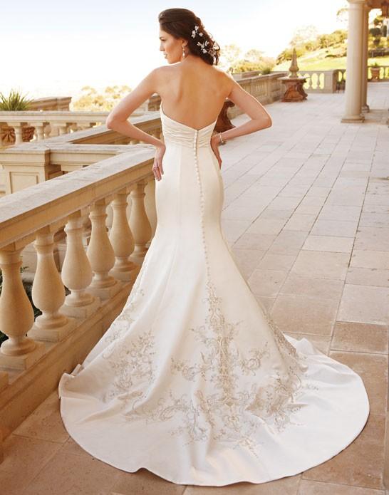 Casablanca Bridal 2042