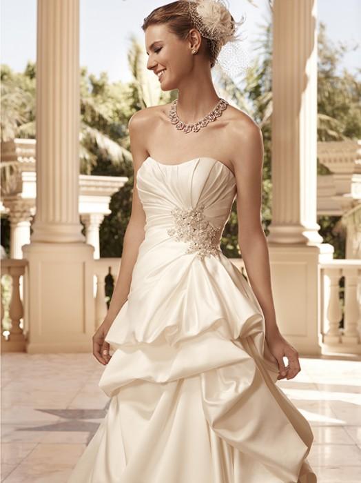 Casablanca Bridal 2111