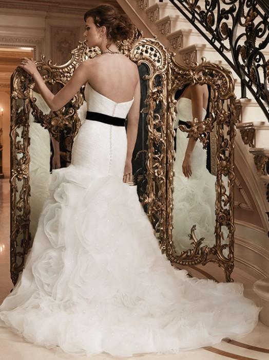 Casablanca Bridal 2126